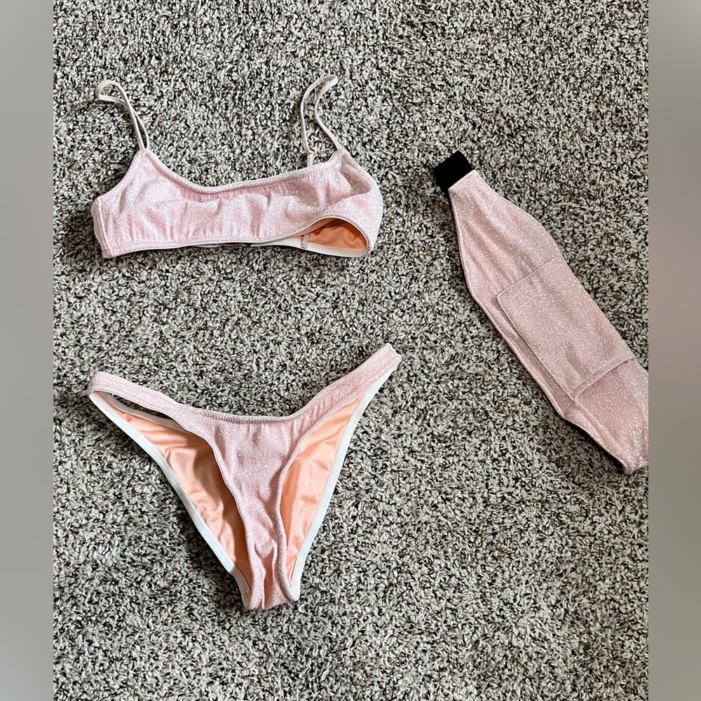 Triangl sparkly blush swimsuit set top: S bottoms: M and matching fanny pack!